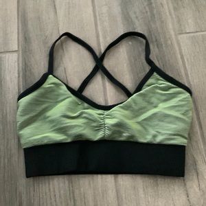 Nylora sports bra